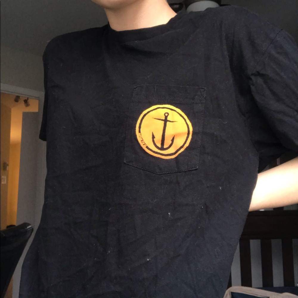 Graphic tee